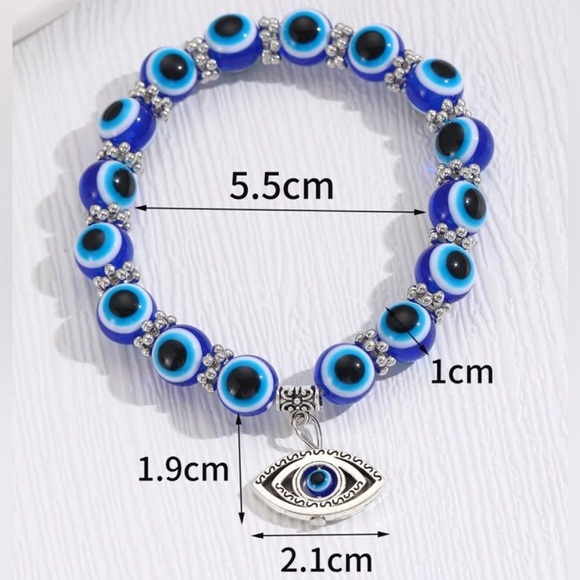NWT Devil's Eye Bracelet - Picture 4 of 4